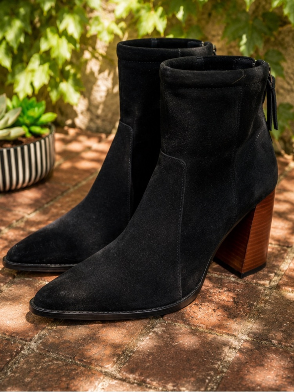 ZARA WOMAN Made in Spain Black Suede Snip Toe Block Heel Ankle Boots, 39